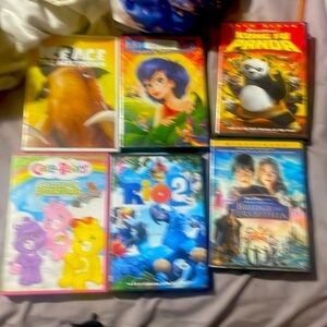 6 children’s DVD’s